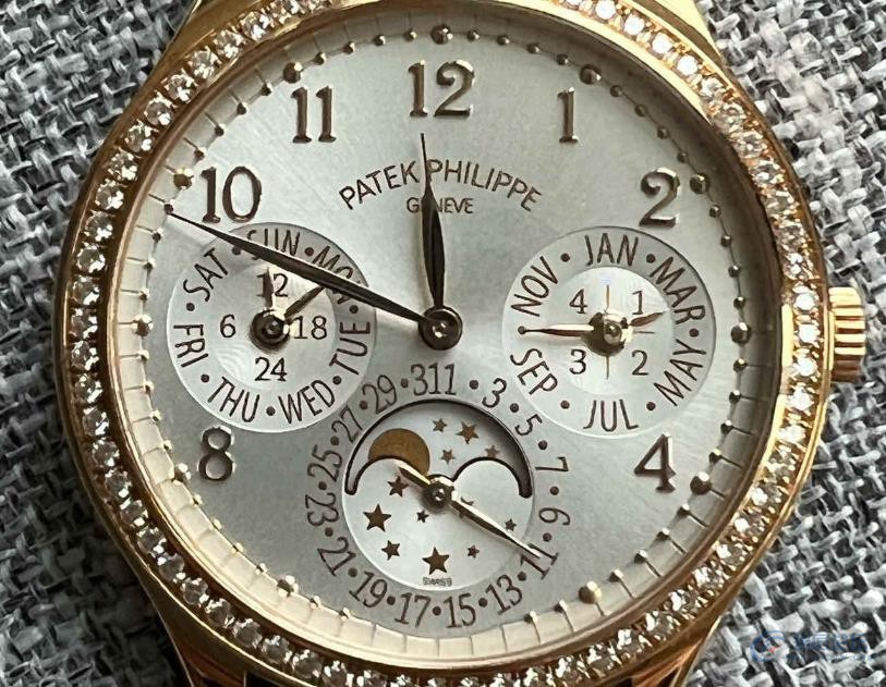 入手第一块手表，是百达翡丽腕表超级复杂功能计时表