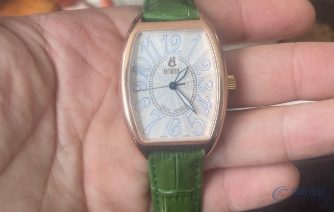 求助，这块手表是不是真的啊？