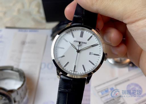 推荐一个瑞士机械手表的品牌！
