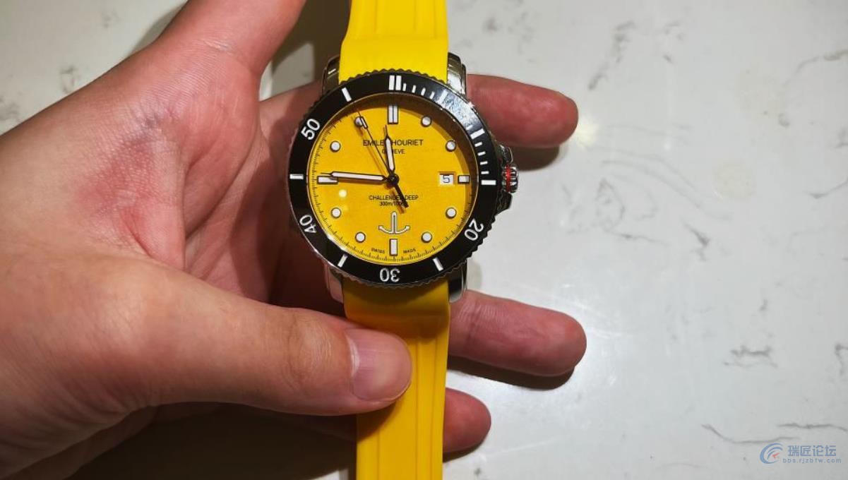 艾米龙挑战者黄色款，第一块潜水风格腕表！